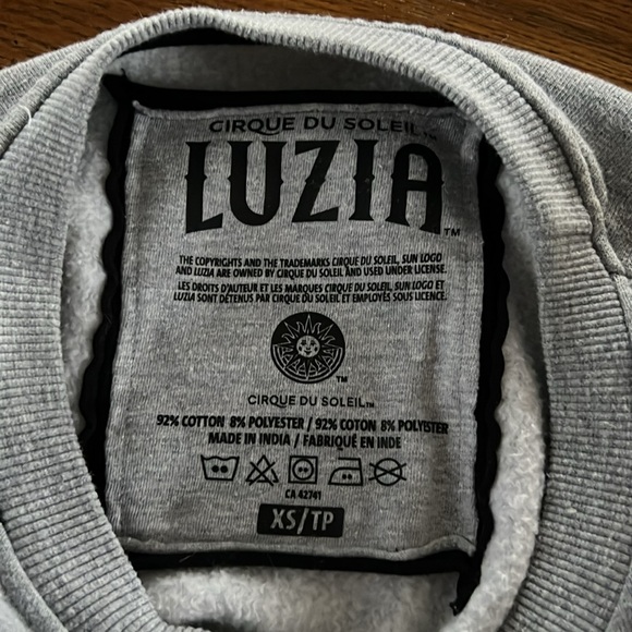 Cirque Du Soleil sweatshirt size XS - Picture 2 of 4